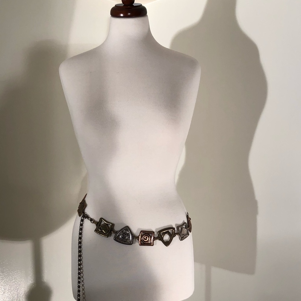 Chico’s Chain Belt (Gold/Silver/Copper); size L/XL